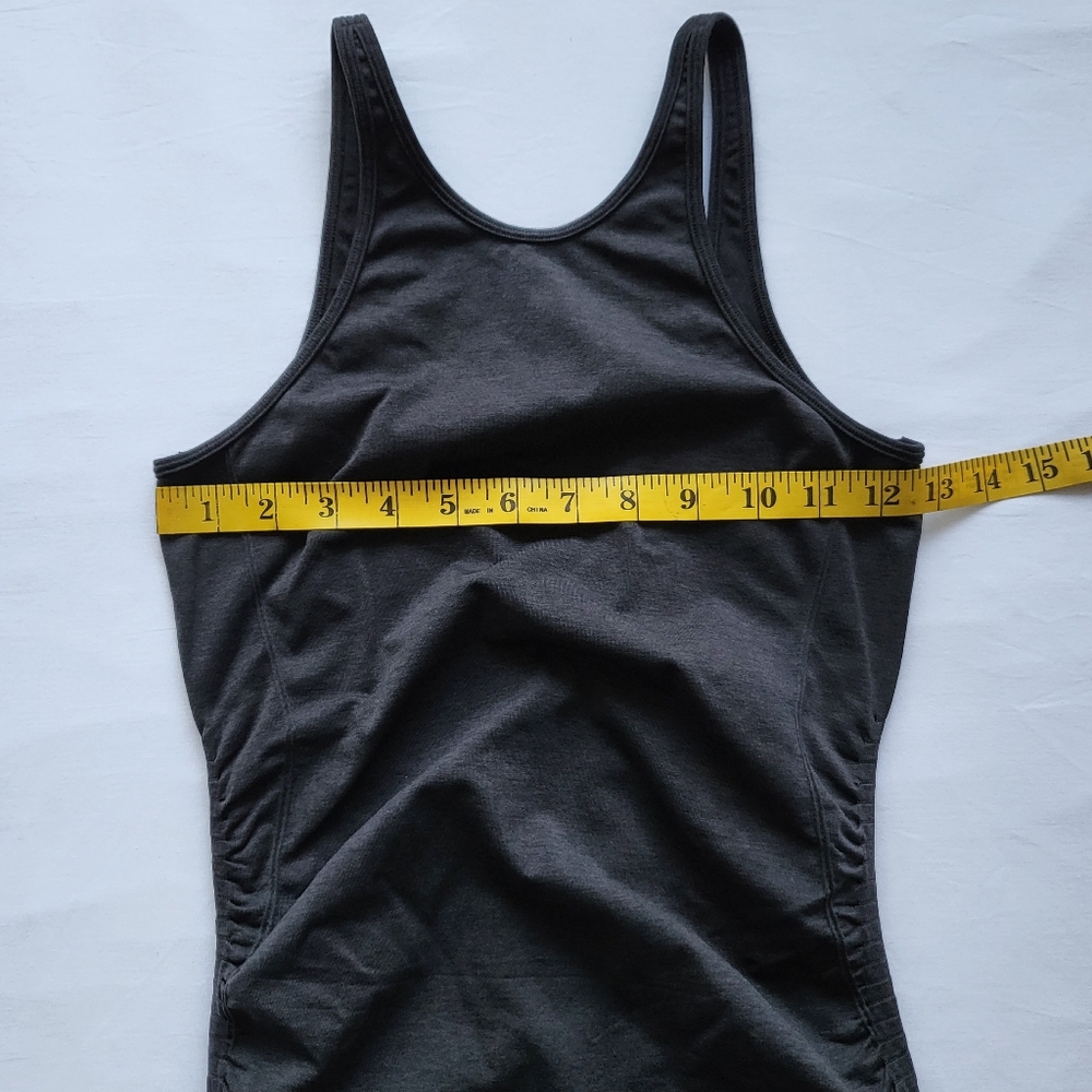 🍋Like New Lululemon In the Flow Tank - Picture 7 of 9